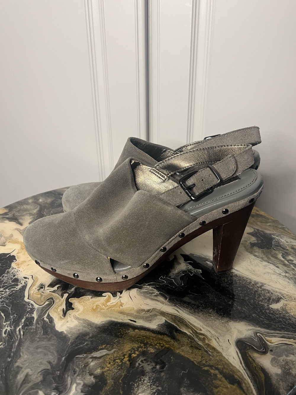 Banana Republic Y2K Suede Slingback Clog Heels Size 8.5
